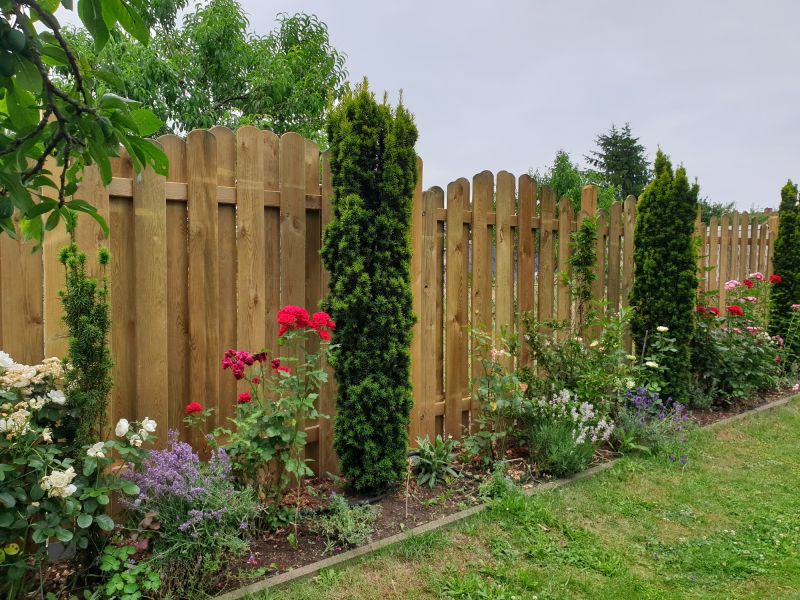 Yard Fencing Installation